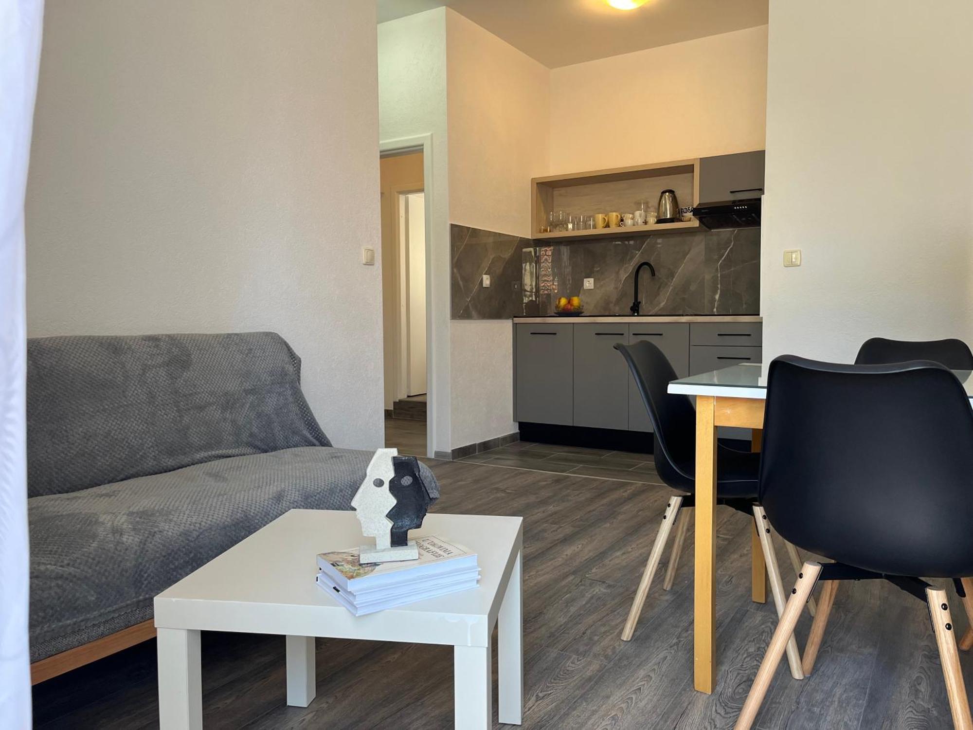 Apartment Makarska M&I, Free Private Parking Экстерьер фото