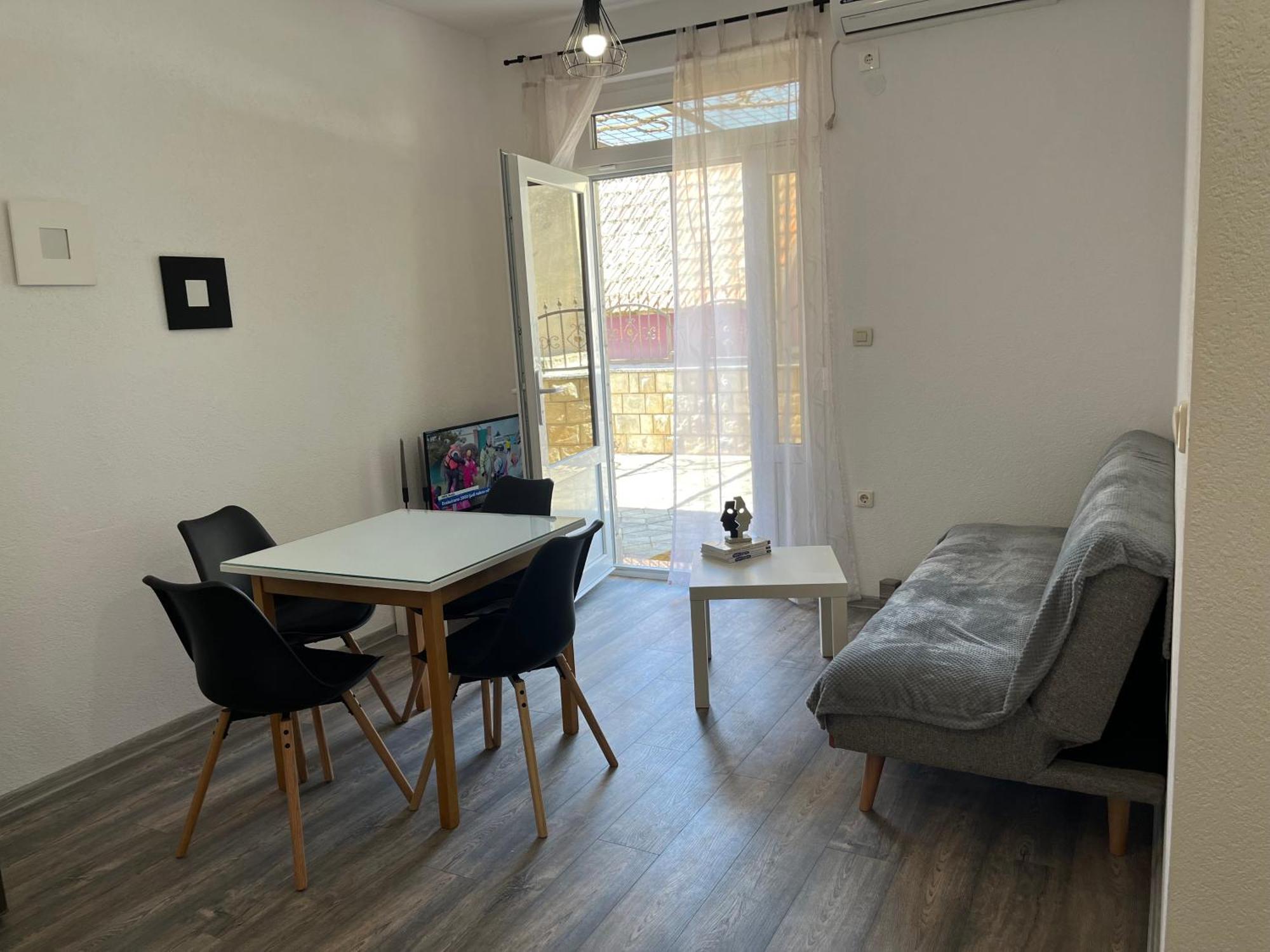 Apartment Makarska M&I, Free Private Parking Экстерьер фото