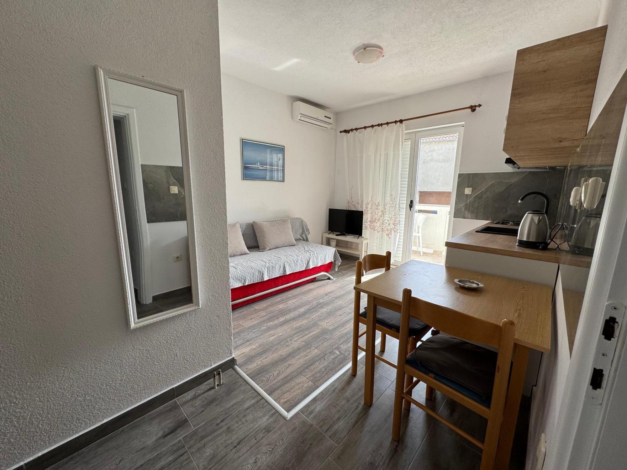 Apartment Makarska M&I, Free Private Parking Экстерьер фото