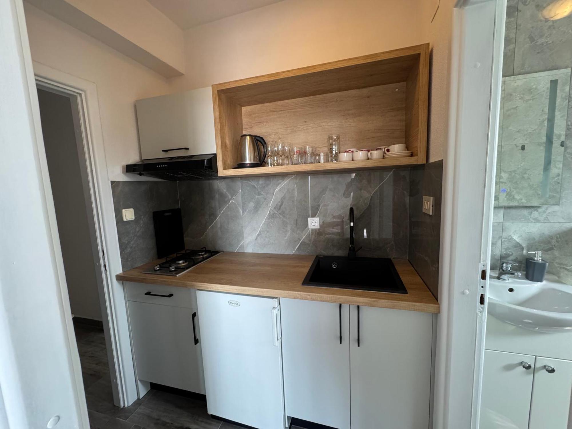 Apartment Makarska M&I, Free Private Parking Экстерьер фото