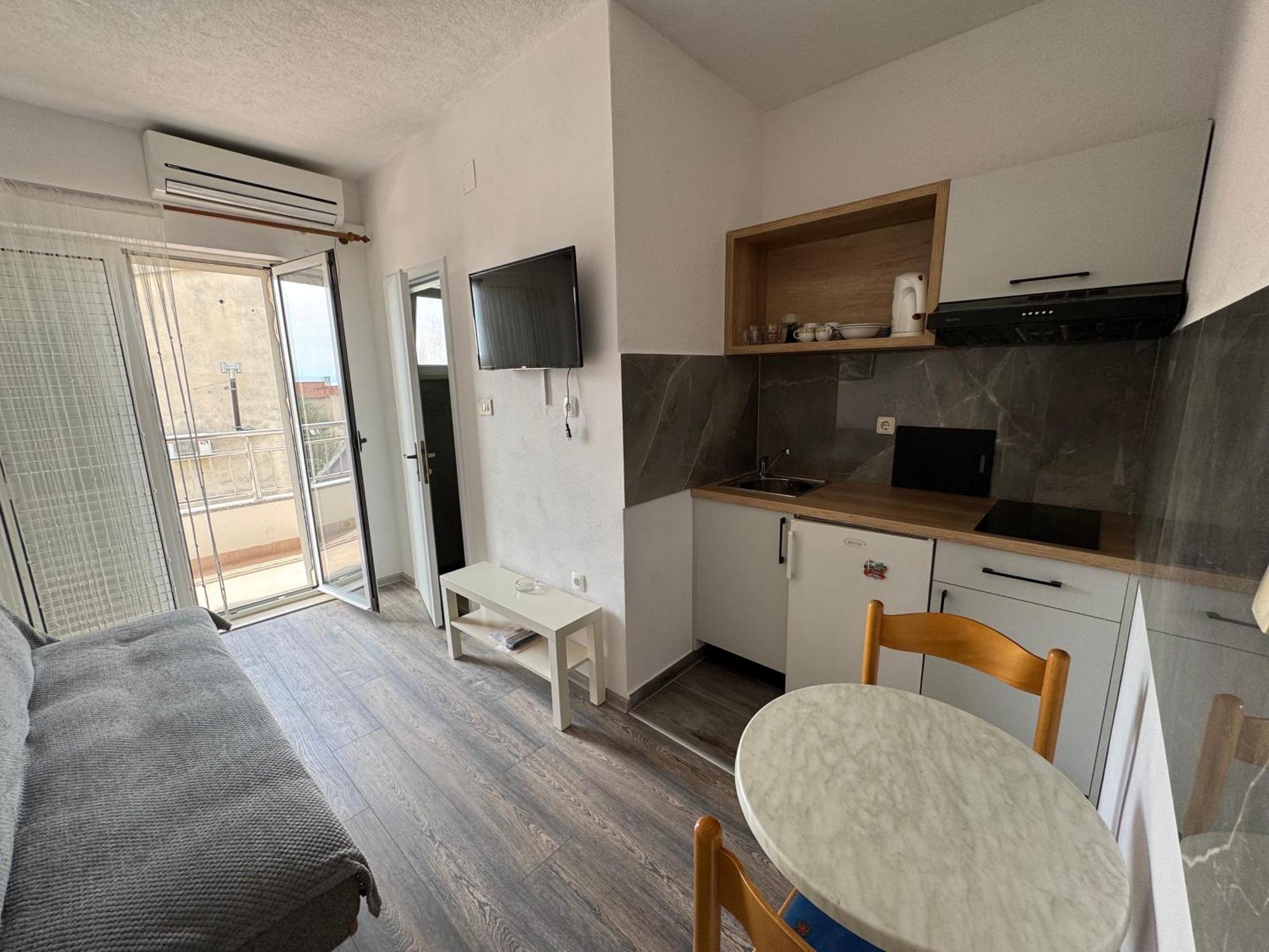 Apartment Makarska M&I, Free Private Parking Экстерьер фото